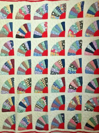 Vintage Hand Sewn Grandmother ' s Fan Quilt with Dense Quilting 2