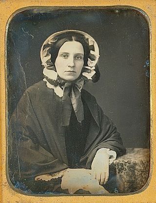 Pretty Young Woman Wearing Bonnet,  White Gloves 1/9 Plate Daguerreotype E827