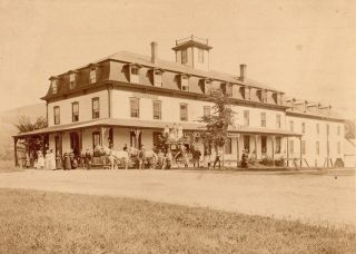 Glen Ellis House,  Jackson Hampshire.  Albumen Photo.  Ca 1880.