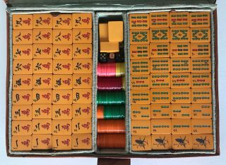 Vintage Chinese Butterscotch Bakelite Mah Jong 144 Tile Set with Case 2