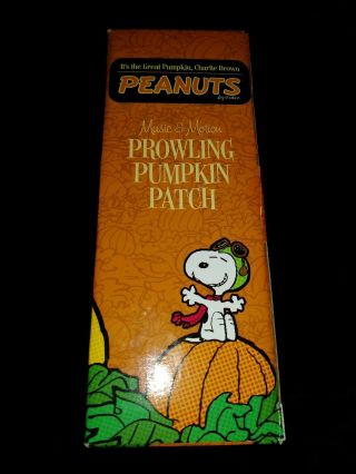 Its The Great Pumpkin Charlie Brown Peanut Music Motion Prowling Pumpkin Patch 2