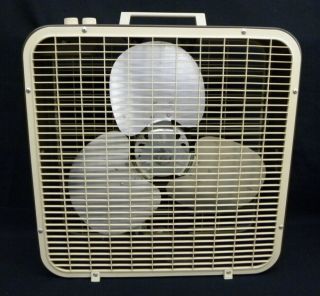 Lakewood Model P - 47/m 3 - Speed Deluxe Portable 20 " Brown Fan Usa