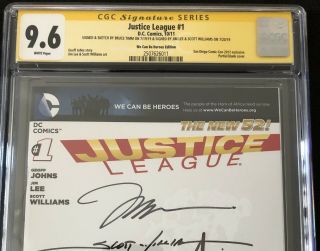 Justice League 1 NYCC Blank Variant Bruce Timm Sketch signed Jim Lee SS CGC 9.  6 3