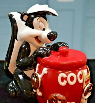 1998 Warner Bros Pepe Le Pew Looney Tunes Cookie Jar