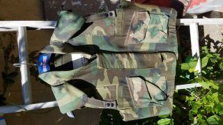 U.  S.  Military Flack Jacket Fragmentation Vest Woodland Camo 1984 Large (41 - 45)
