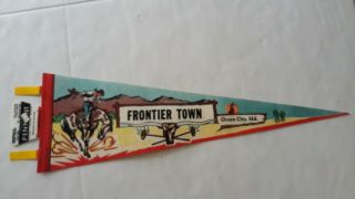 With Tag Vintage Ocean City Md " Frontier Town " 25 " Souvenir Felt Pennant