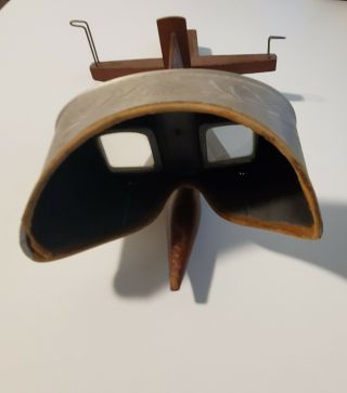 Underwood & Underwood Stereo Viewer (stereoscope) Antique,  With 8 3 - D Cards