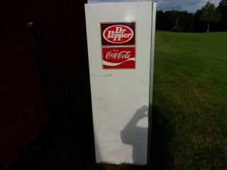 VINTAGE DR.  PEPPER / COCA - COLA CAN VENDING MACHINE WITH THE KEY 3