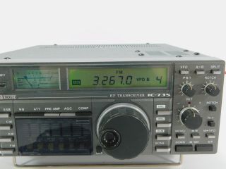 Icom IC - 735 Vintage Ham Radio Transceiver /w Box,  Mic (needs work) SN 02612 3