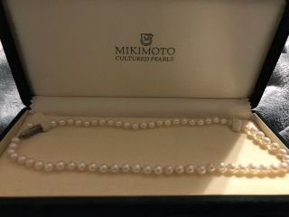 Vtg 1960 - 70’s Mikimoto Pearl Necklace Box Sterling Clasp 16 " Graduating