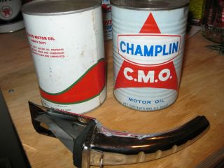 Texaco 1960 ' s can and Champlin CMO with spout,  all metal full oil cans 2