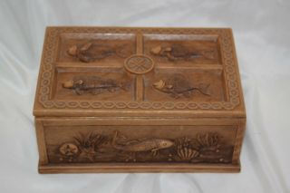 Vintage Syroco Wood Lidded Dresser Jewelry Trinket Box With Fish Design