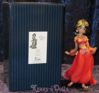 Disney Showcase Couture De Force Figurine Red Jasmine 25th Anniversary Aladdin
