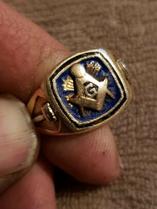 10.  8 Grams 14 Karat 14 Kt Gold Vintage Masons Ring Size:12