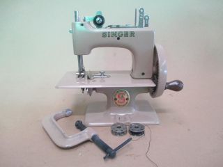 Sewing Machine,  Child 