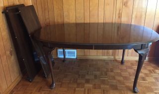 Vintage Ethan Allen Solid Wood Dining Table With 2 Leaves Obo