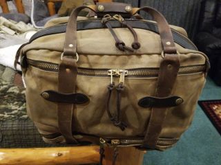 Filson Vintage Outfitter Duffle Bag,  Tan,  Large,  Talon Zippers Discontinued.