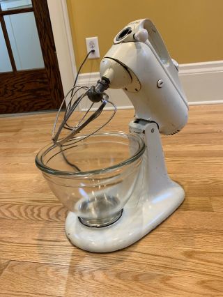 Vintage Kitchenaid Kitchen Aid Stand Mixer White Model 3 - C 3c W 3qt Glass Bowl