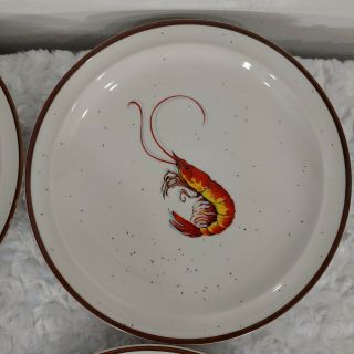 D.  H.  HOLMES Vintage Set of 4 Shrimp Dinner Plates 9 