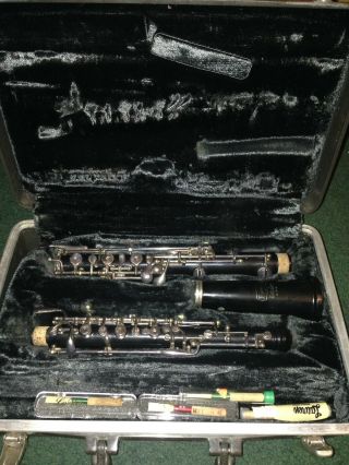 Vintage Selmer Bundy Oboe W/ Hardshell Case 3