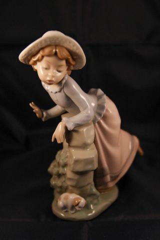 Nao By Lladro Daisa Girl Leaning On Wall With Puppy Hand Made In Spain Perfect