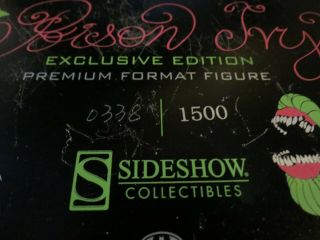 Sideshow Collectibles Premium Format Poison Ivy Exclusive Edition Statue
