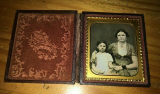 Daguerreotype 1/6th Plate Of A Woman & Her Daughter Posing Together C.  1839 - 1860