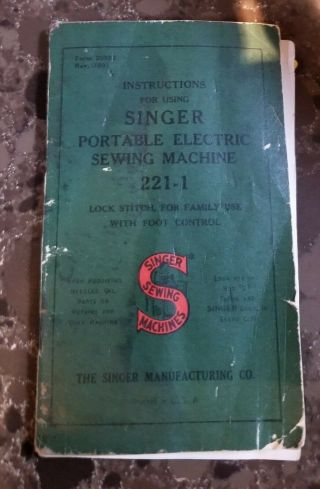 Vintage Singer 221 - 1 Featherweight Portable Sewing Machine/Accessories - 3