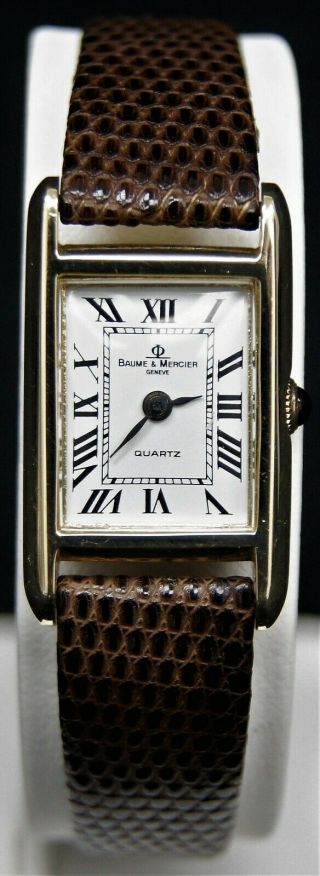 Vintage Ladies Baume & Mercier White Roman Dial 14k Gold Quartz Watch B0837