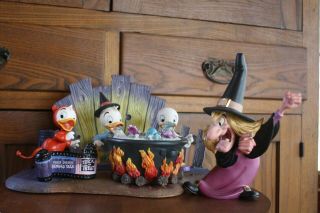 Disney Collectors Classic Donald Duck Trick Or Treat