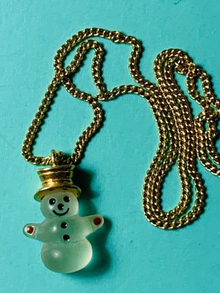 Htf Frosted Mr.  Snowman Pendant Vintage Avon Gold Tone Chain Necklace Jewelry