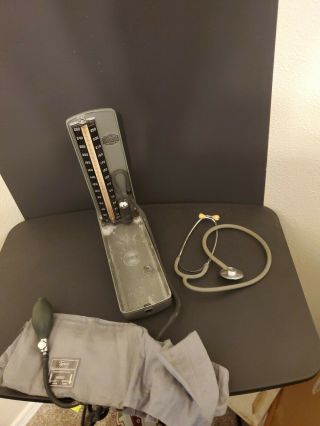 Vintage Baumanometer Blood Pressure Kit W/ Stethoscope