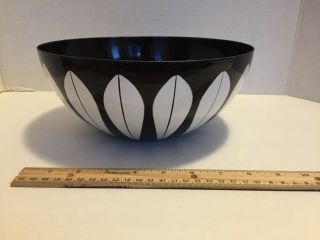 Vintage Mcm Cathrineholm Enamelware 9.  5 " Bowl Black W/white Lotus Pattern
