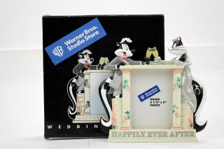 Warner Brothers Studio Store Pepe Le Pew Wedding Frame Happy Ever After 1999