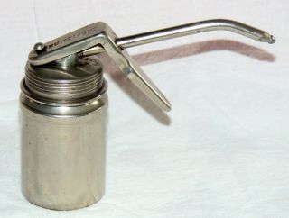 VINTAGE CRAFTSMAN METAL SMALL PUMP OIL CAN SQUEEZE TRIGGER SCREW ON TOP USA 2