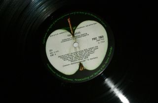 The Beatles WHITE ALBUM MONo 1968 1st UK press LOW number No.  0011529,  complete 2