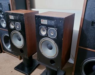 Jbl L36 Vintage Speakers - - - Realistic Woofers - Read