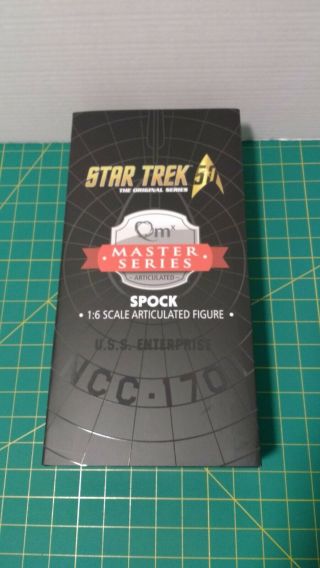 Star Trek: Tos Spock 1:6 Scale Articulated Figure Standard Edition By Qmx