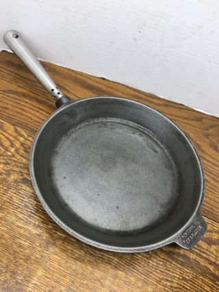 Skeppshult 240 Cast Iron 9.  5” Frying Pan