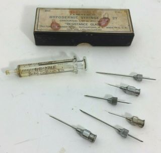 Vintage Becton Dickinson Co.  Bd Yale Hypodermic Syringe No.  2y W/ 6 Needles