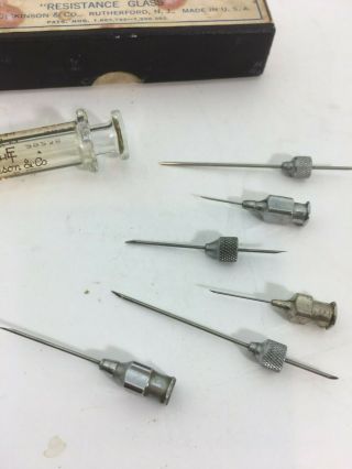 Vintage Becton Dickinson Co.  BD Yale Hypodermic Syringe No.  2Y w/ 6 needles 3