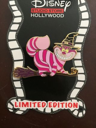 Dsf Dssh Disney Cats On Brooms Cheshire Alice Halloween Hocus Pocus Le 300 Pin