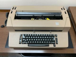 Ibm Corrective Selectric Ii Vintage Correcting Electric Typewriter