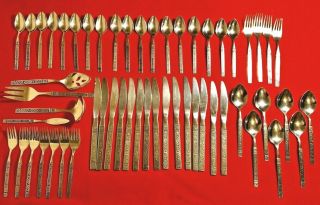 55 Pc Wm.  A Rogers Oneida Ltd.  Deluxe Dominica Coliseum Flowers Stainless