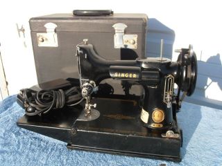 Singer 221 Vintage Featherweight Sewing Machine 1955 - 57
