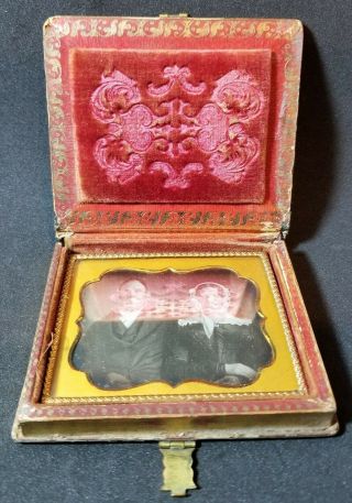 1/6th plate Daguerreotype photo married couple,  mother - of - pearl case,  clear 3