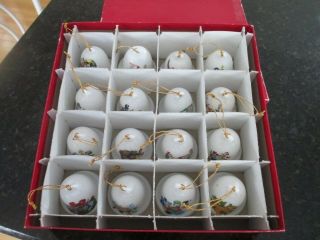 16 Disney Grolier Porcelain Bells Ornaments Box 1993 - ' 94 MIB 2