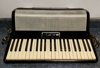 Vintage Silvertone 41/120 Piano Accordion (for Repair)