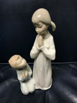 Lladro Girl And Boy Praying Figurine,  Gloss Finish
