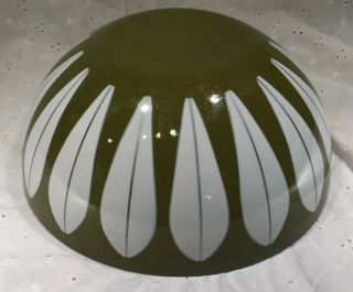 Vintage Scandesign Cathrineholm Enamel Lotus Bowl 9 1/2” Green Mid Cent Modern